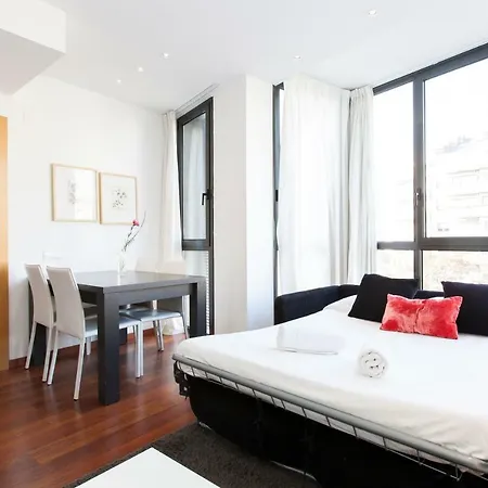 Apartment Sleep Universitat By *