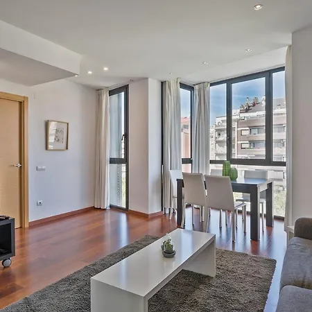 Apartment Sleep Universitat By *